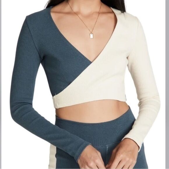 The Upside Luna Kyra Top Size Small Two Tone Blue Cream Crop Ribbed Wrap small - Picture 1 of 9